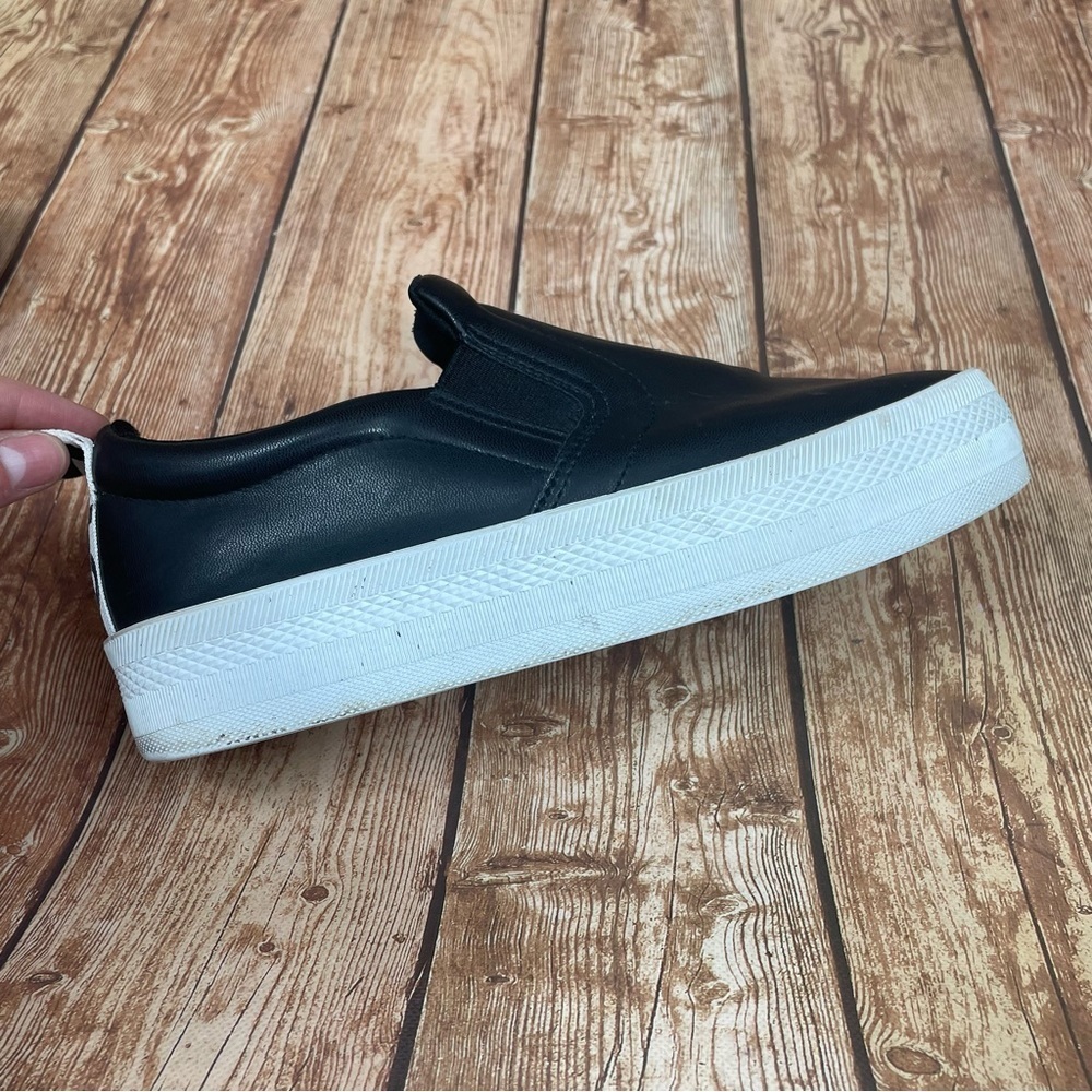 Divided H&M Woman  black and white sneakers size 7 - Picture 5 of 11
